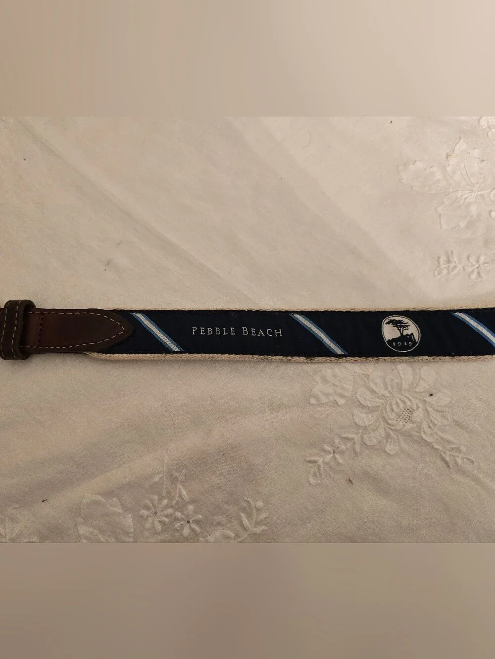 YRI Pebble Beach Golf Club Boy's Navy Robbin & Leather Belt Size 23